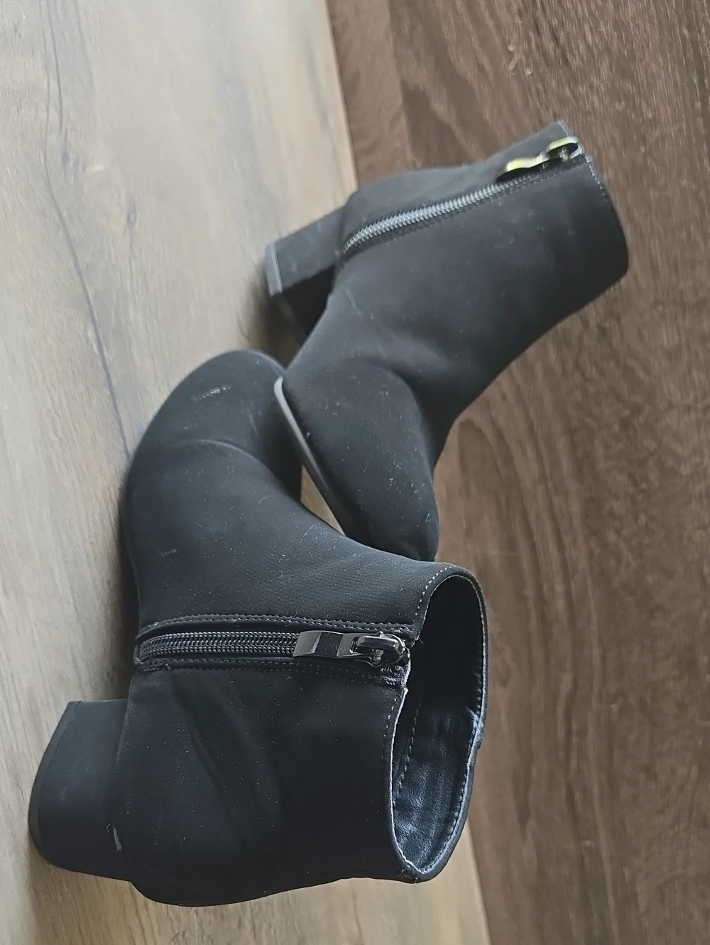Kids Black Ankle Boots with Side Zip,size 2,brand Lucky Top